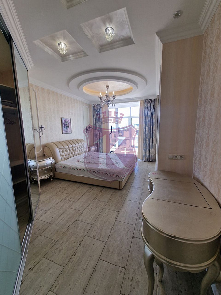 Снять 3-к квартиру, 127 кв.м.