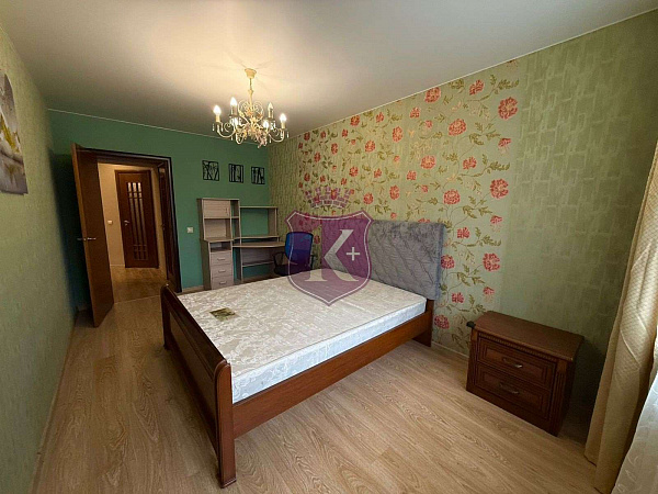 Снять 2-к квартиру, 80 кв.м.