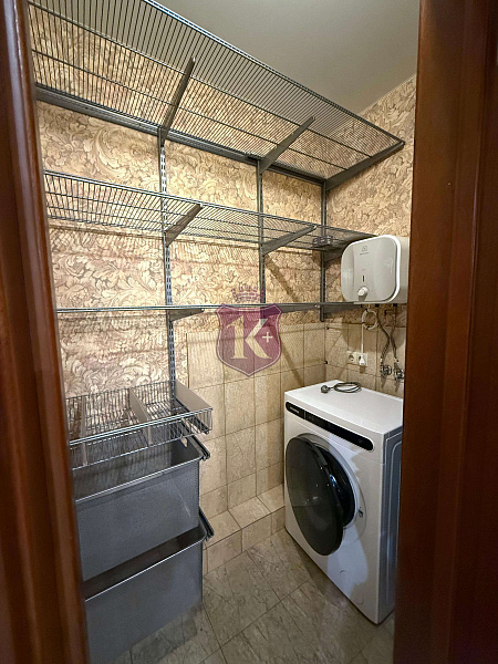 Снять 2-к квартиру, 80 кв.м.
