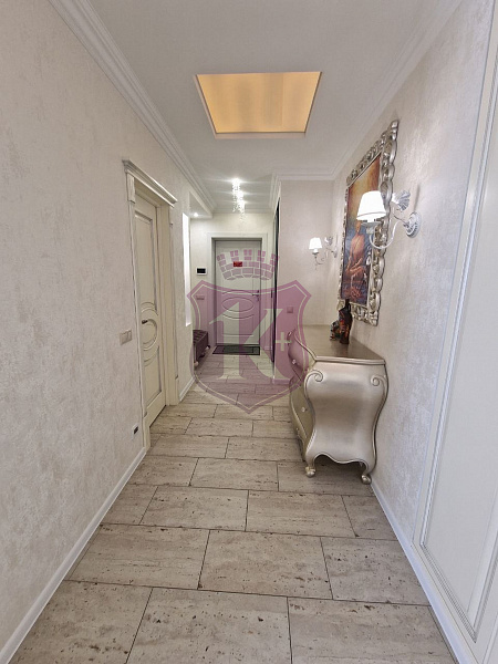 Снять 3-к квартиру, 127 кв.м.