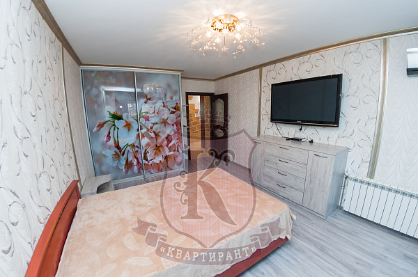Снять 2-к квартиру, 70 кв.м.