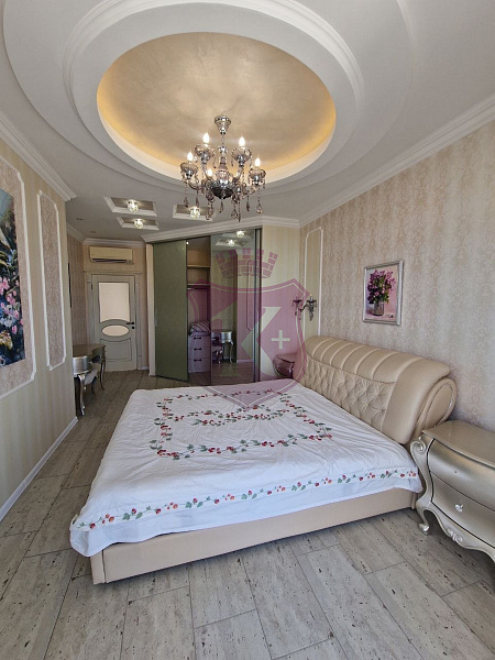Снять 3-к квартиру, 127 кв.м.