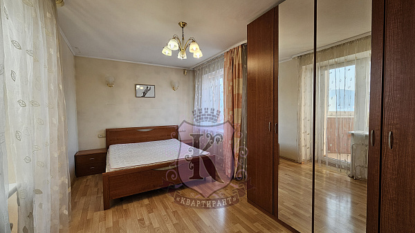 Снять 4-к квартиру, 100 кв.м.