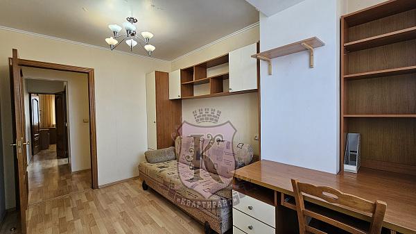 Снять 4-к квартиру, 100 кв.м.