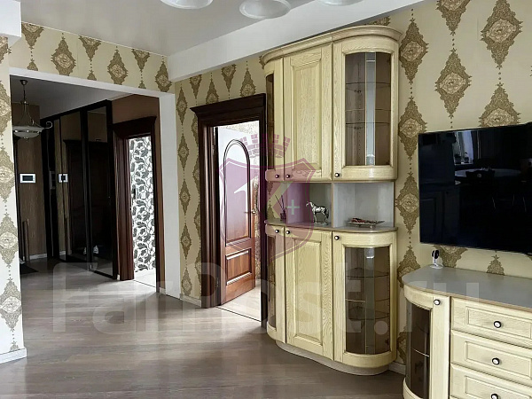 Снять 3-к квартиру, 75 кв.м.