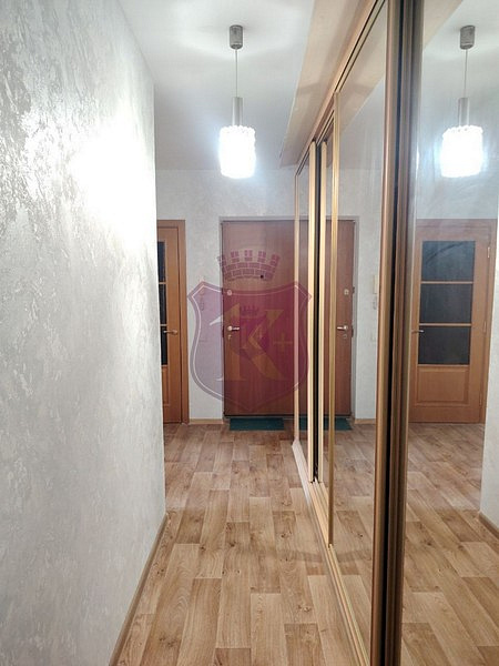 Снять 3-к квартиру, 70 кв.м.