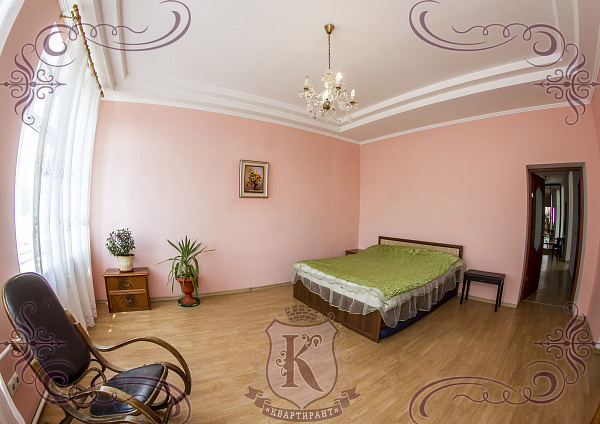 Снять 4-к квартиру, 130 кв.м.