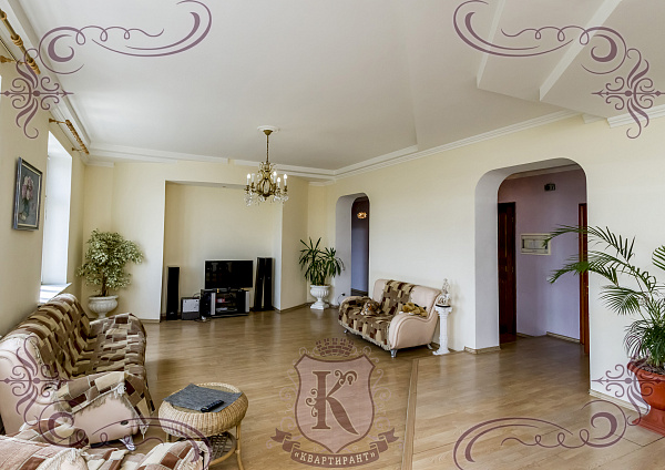Снять 4-к квартиру, 130 кв.м.
