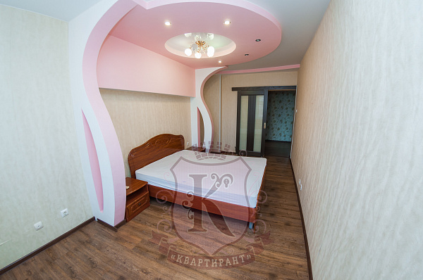 Снять 2-к квартиру, 90 кв.м.