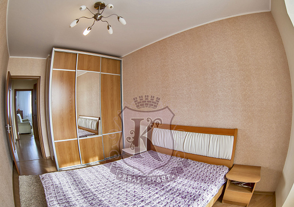 Снять 3-к квартиру, 70 кв.м.