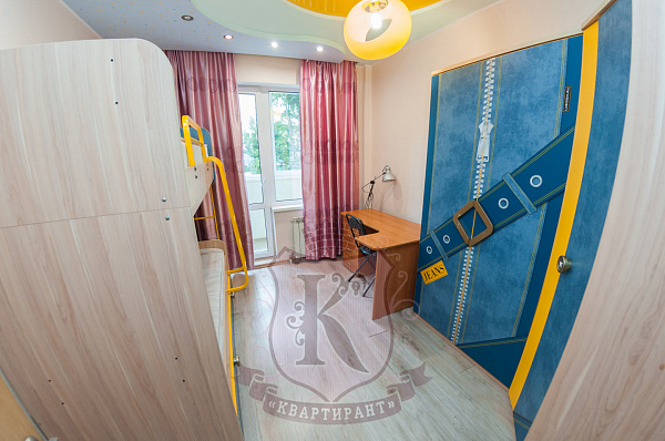Снять 3-к квартиру, 80 кв.м., Первая Речка, Анисимова ул., д.15
