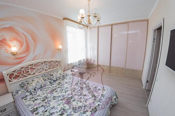 Снять 2-к квартиру, 74 кв.м.