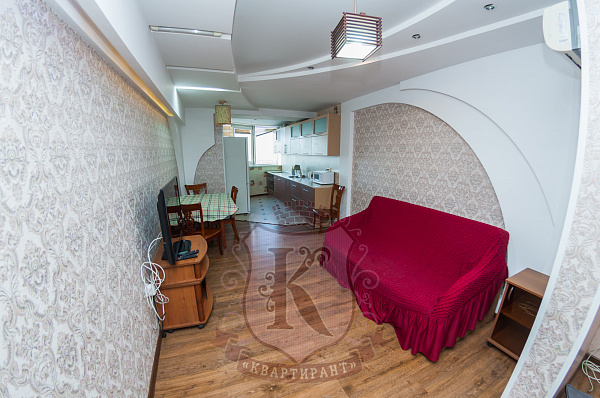 Снять 2-к квартиру, 90 кв.м.