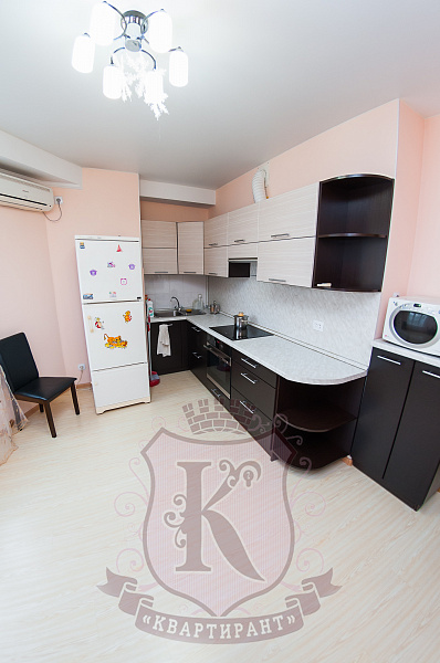 Снять 2-к квартиру, 66 кв.м.