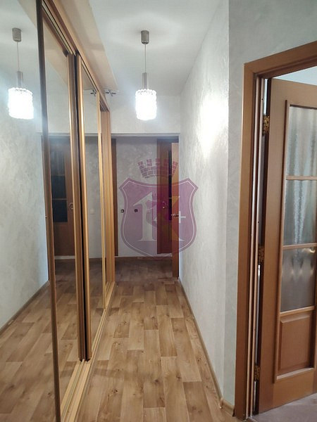 Снять 3-к квартиру, 70 кв.м.